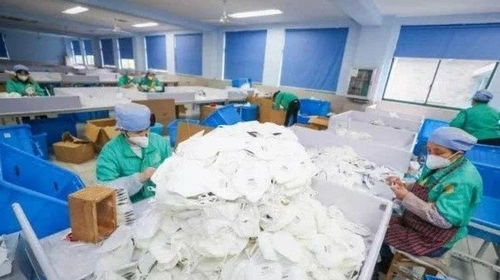 口罩生产线上的跨界救援——家电企业齐制口罩的使命与挑战